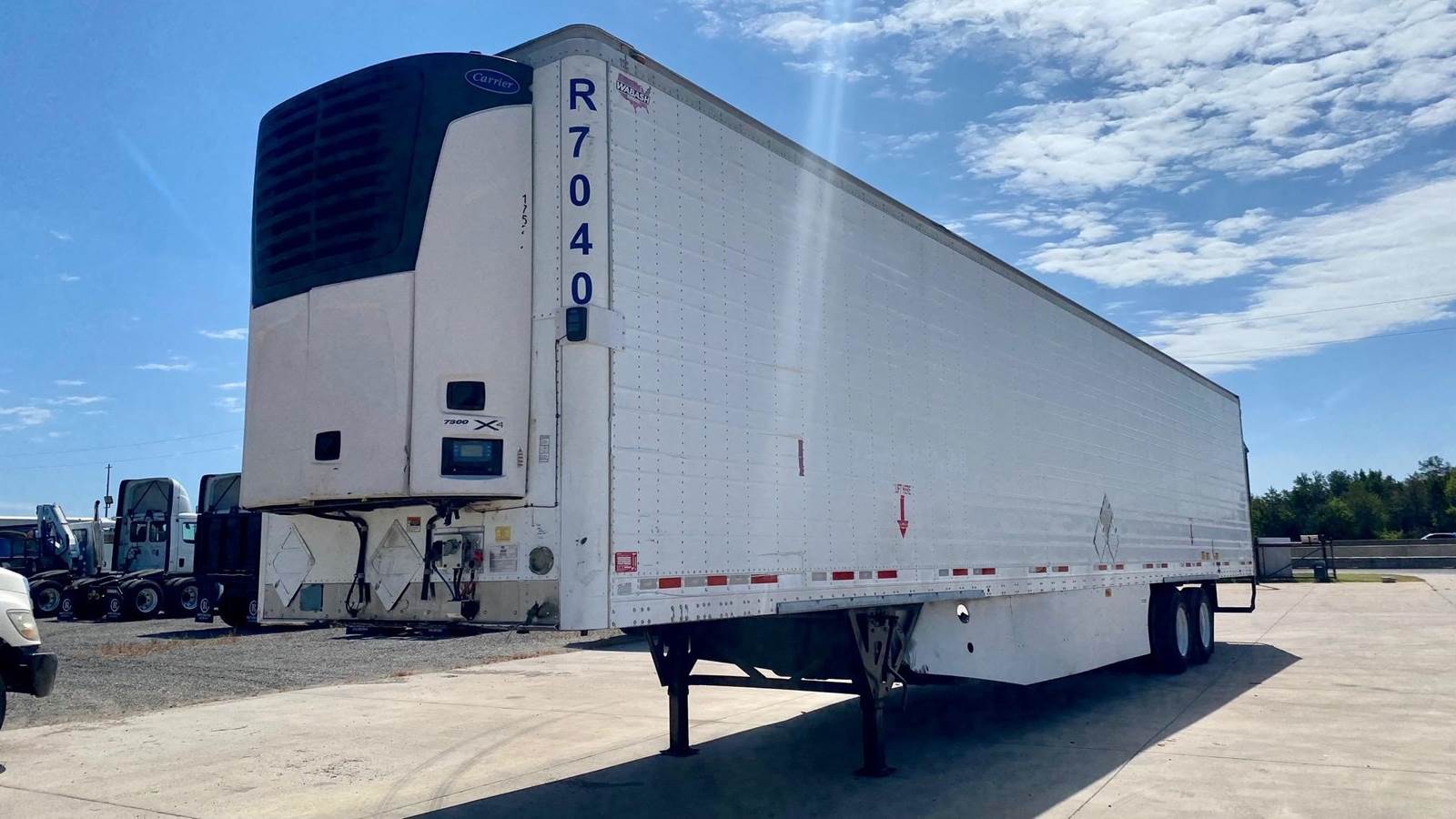 2017 Wabash 53 ft Reefer Trailer Sliding Axle, Swing Door, Carrier