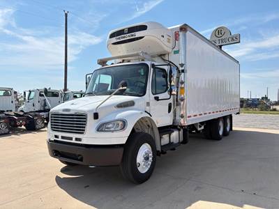 Freightliner M2 106 24 ft Refrigerated Truck - 6 Speed Automatic, Thermo King, Liftgate