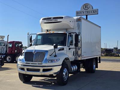 International DuraStar 4300 Refrigerated Truck - Automatic, Thermo King