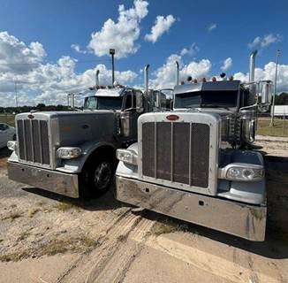 Peterbilt 389 Sleeper Semi Truck - Flat Top Sleeper, Cummins, 13 Speed Manual