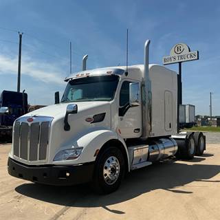 Peterbilt 579 Sleeper Semi Truck - Mid Roof Sleeper, Paccar, 13 Speed Manual