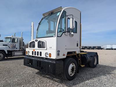 Autocar ACTT Xspotter Yard Spotter Truck - Cummins, Automatic