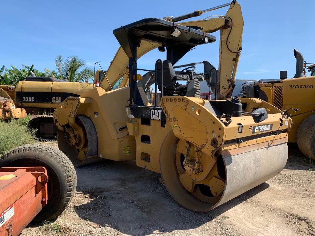2012 Caterpillar CB64 Smooth Drum Roller Compactor For ...