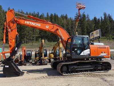 Hitachi ZX200 Excavator