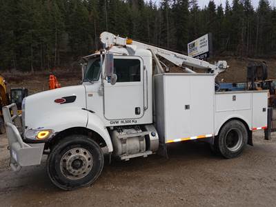 Peterbilt 337 Mechanic / Service Truck - Paccar