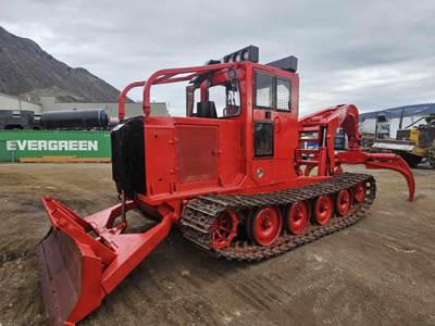 KMC 1000AG Skidder