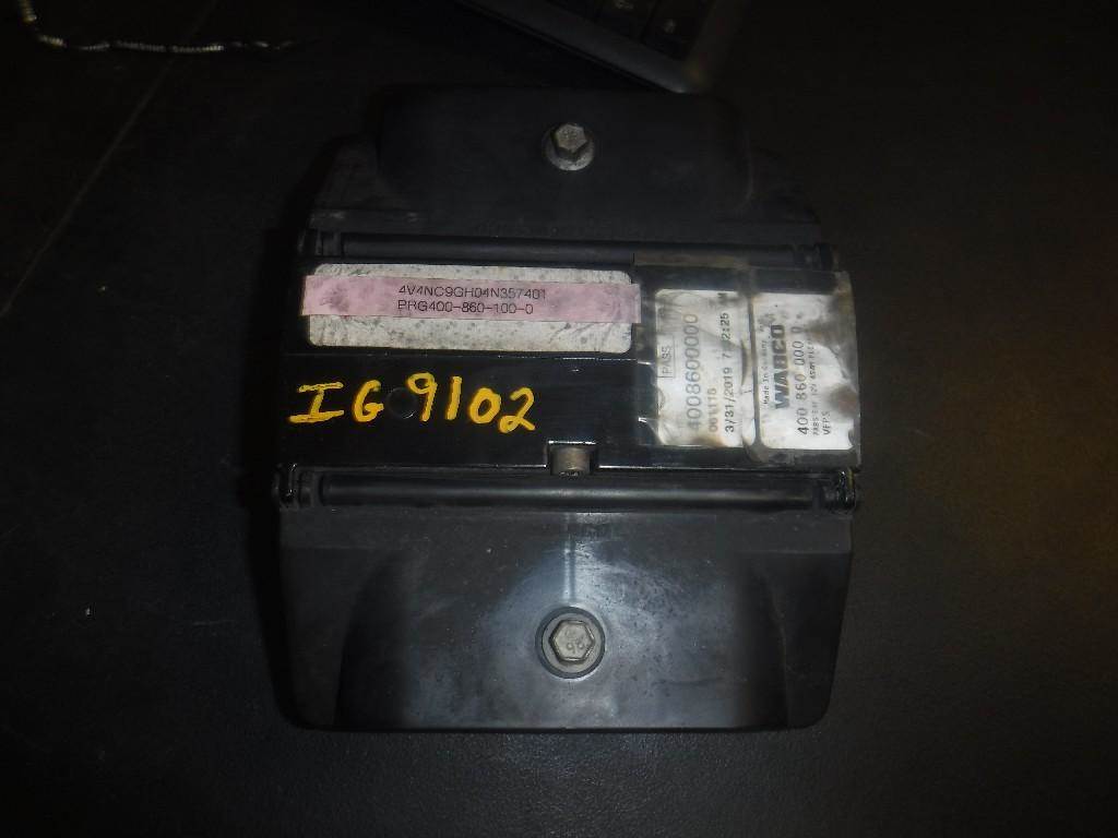 2004 Volvo VNL ABS Control Module for a Gmc/Volvo/White VNL660 For Sale