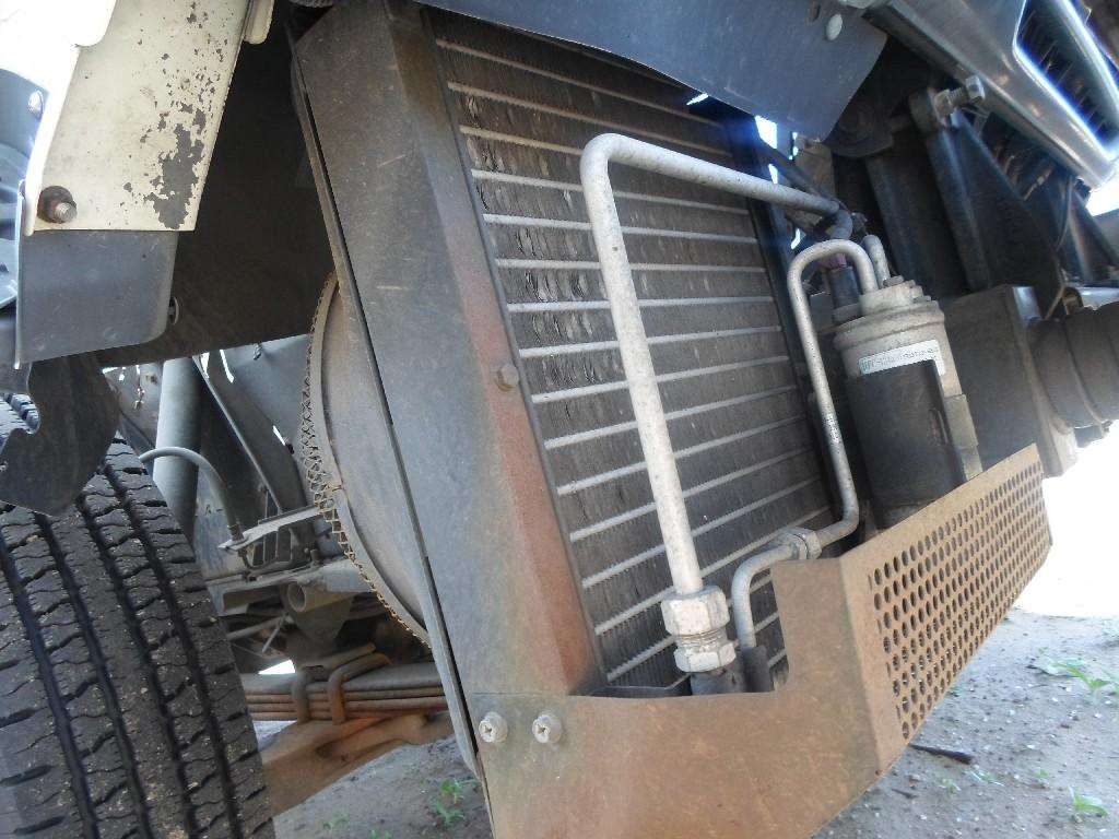 Nissan UD1200 / UD1300 / UD1400 A/C Condenser for a 1999 NISSAN/UD 1200