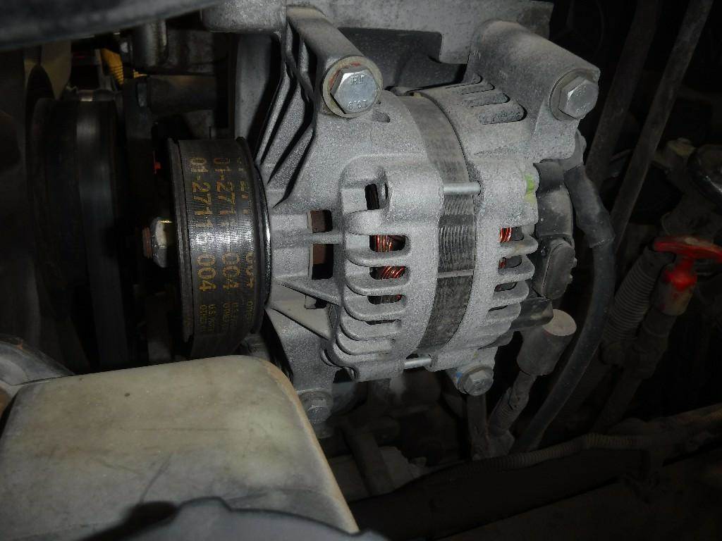 MercedesBenz MBE 4000 Alternator for a 2006 Freightliner COLUMBIA For