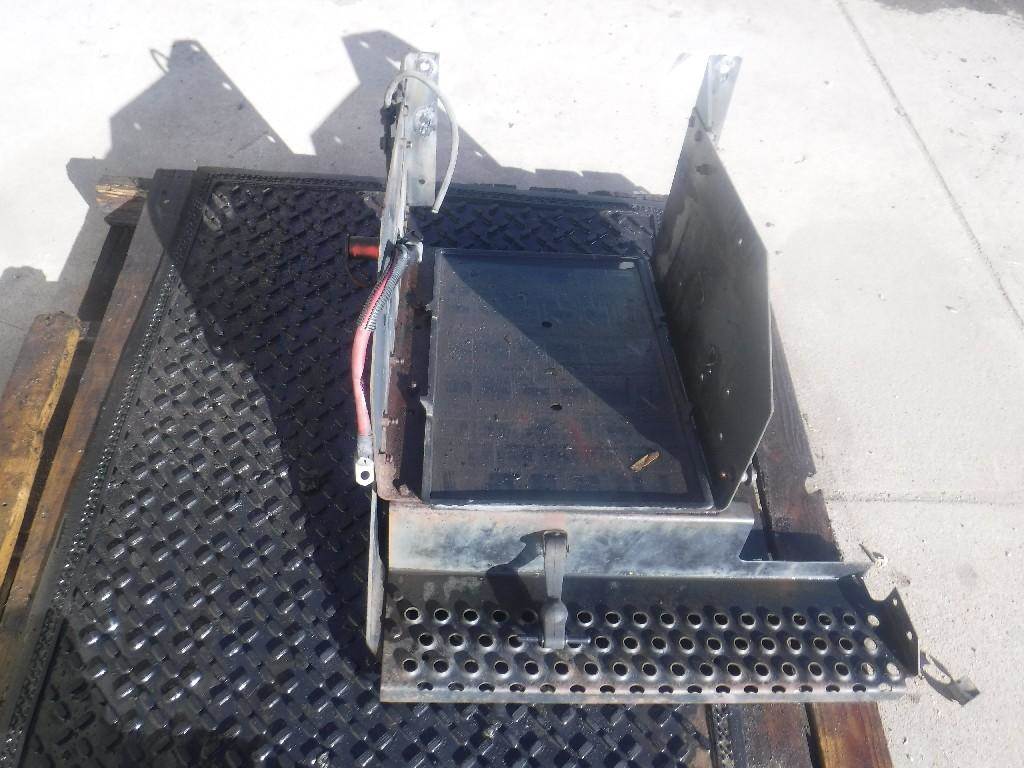1999 International 4700 Battery Box for a International 4700 / 4900 For