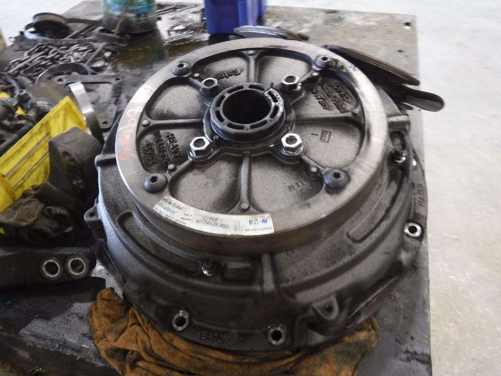 Eaton 121000 DM CENTRFUGAL Clutch Disc for a 2009 FREIGHTLINER CASCADIA
