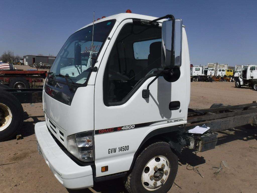 Isuzu NPR / NQR / NRR Left Front Door Assembly for a 2006 GMC - Medium W4500 For Sale | Hudson, CO | 167696 | MyLittleSalesman com