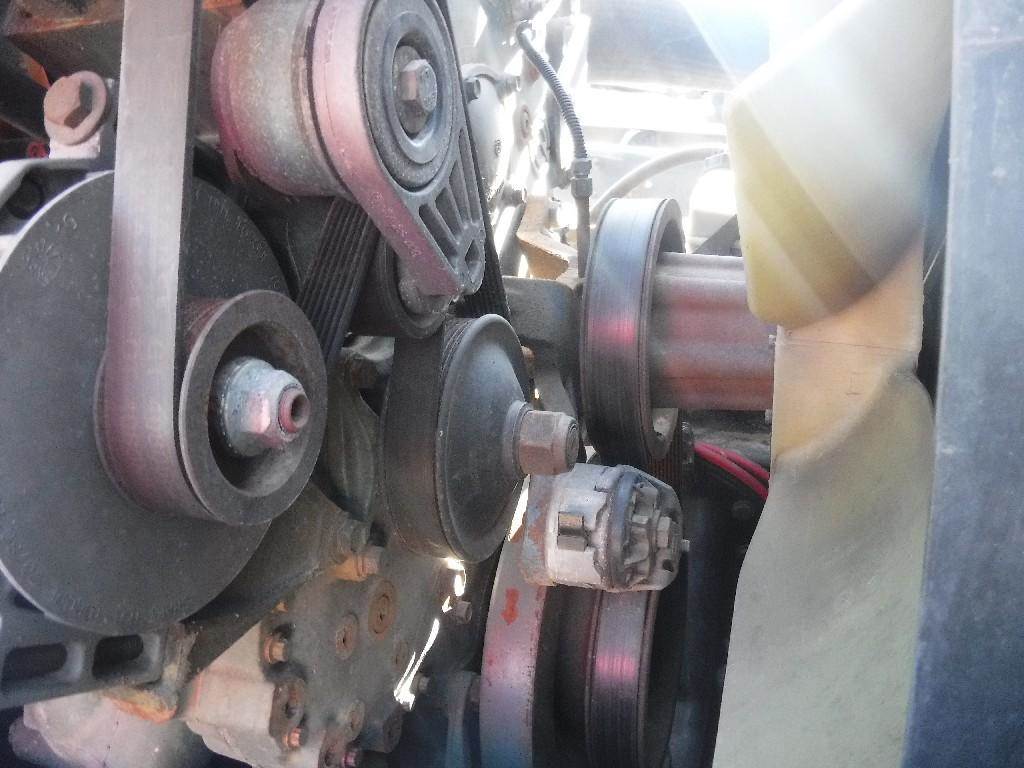 Detroit Series 60 14.0L Fan Clutch for a 2007 Freightliner CST120