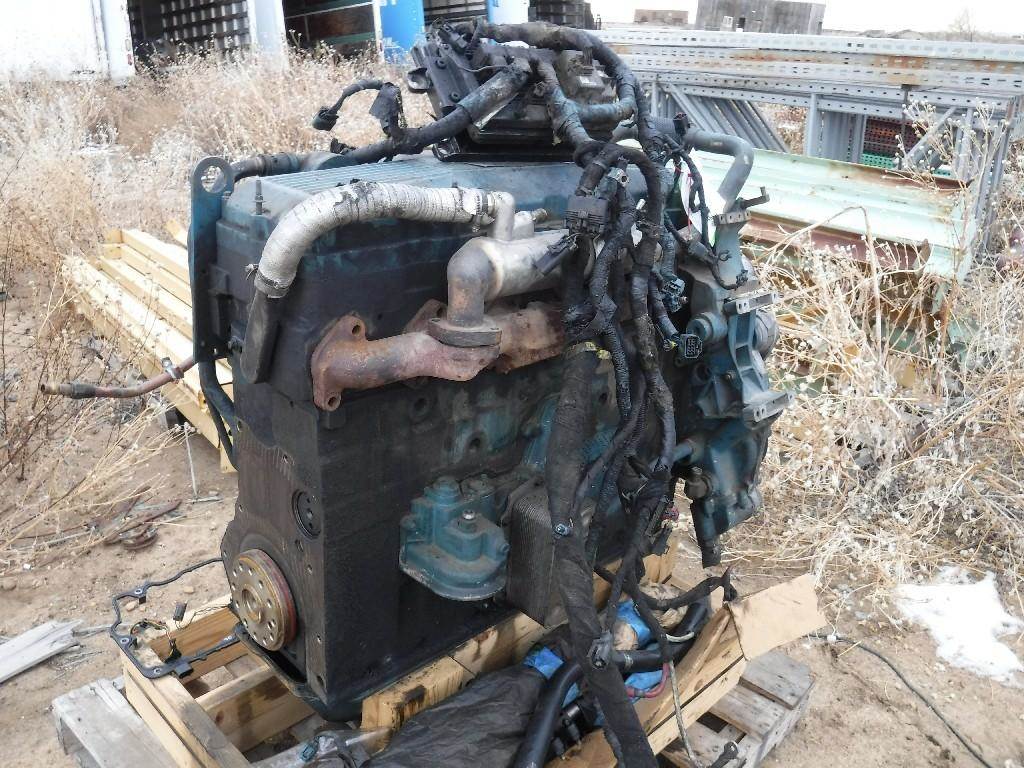 International DT466E Front Engine Cover for a 2007 International 4300