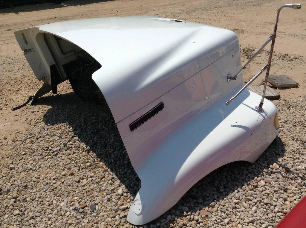 International 9100 Hood for a International 9100i For Sale ...