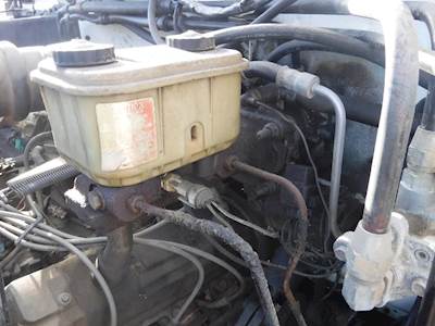 1995 Ford F800 Brake Booster