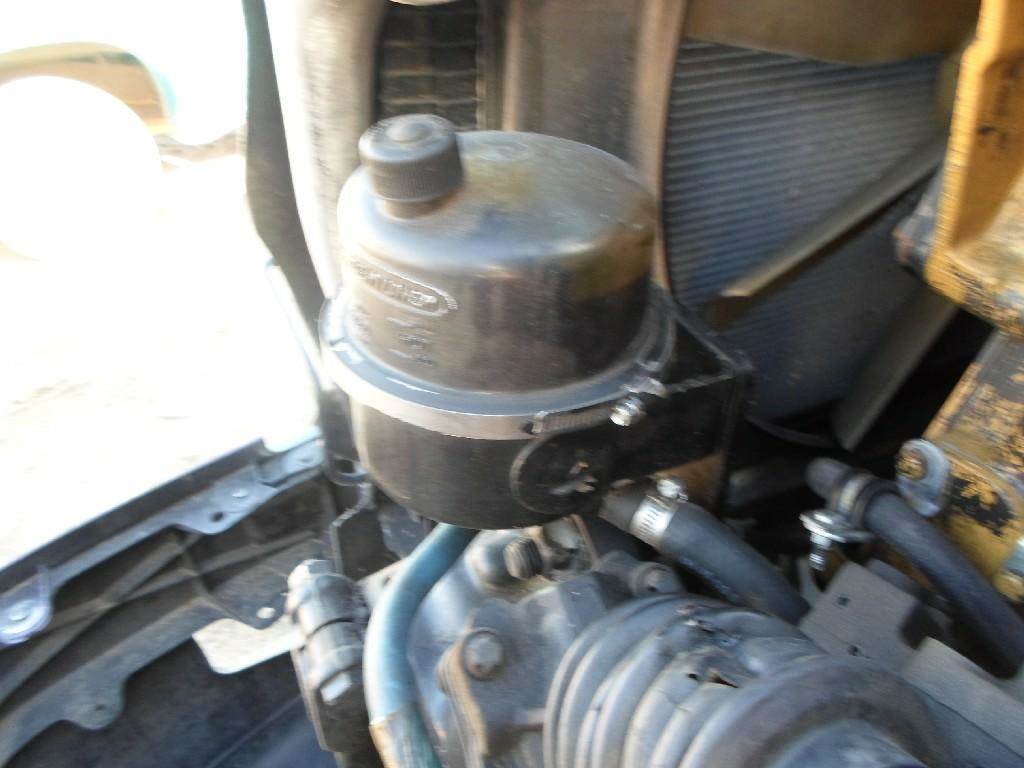 Freightliner Century Class / Columbia Power Steering Reservoir for a