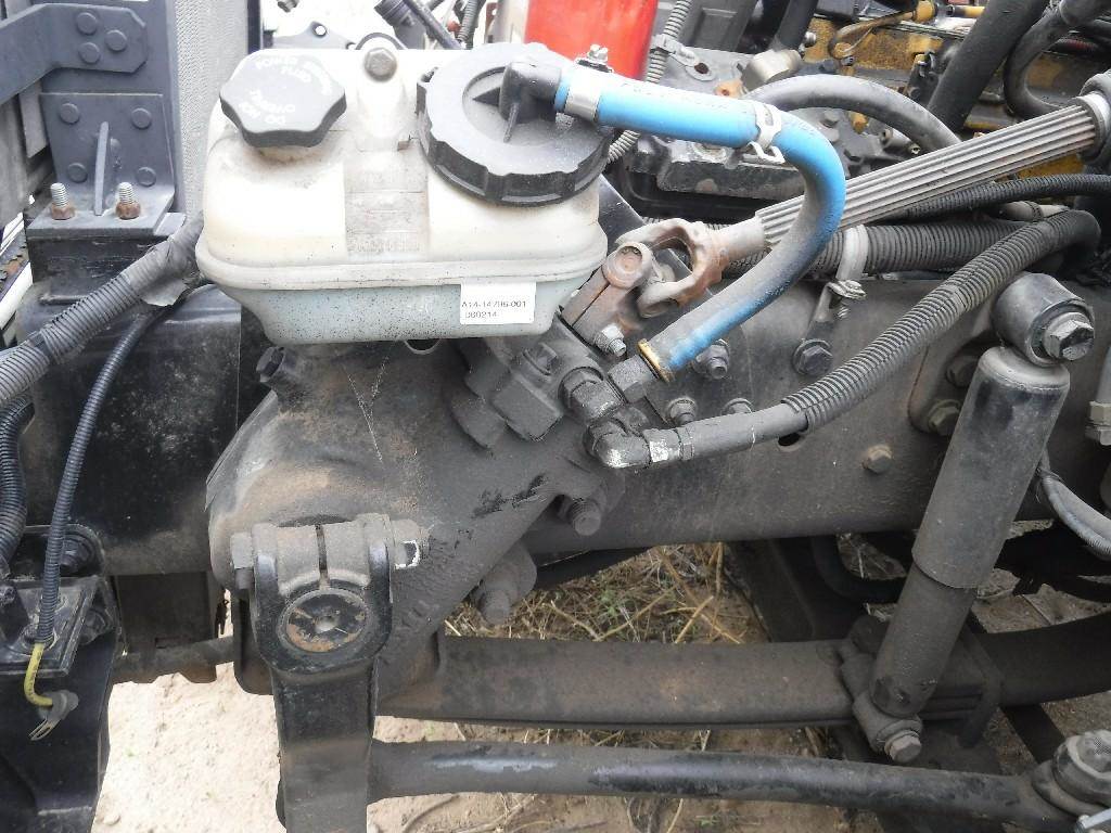 Freightliner M2 Power Steering Reservoir for a 2007 Freightliner M2106