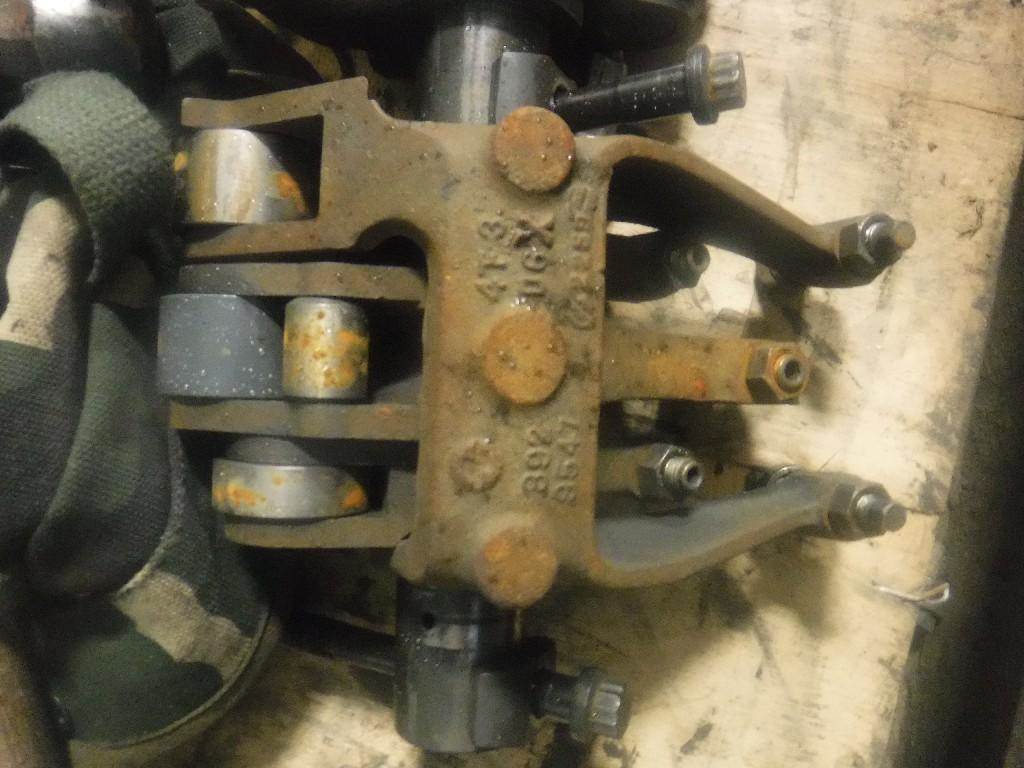 2000 Detroit Series 60 12.7L Rocker Arm for a Kenworth W900 For Sale