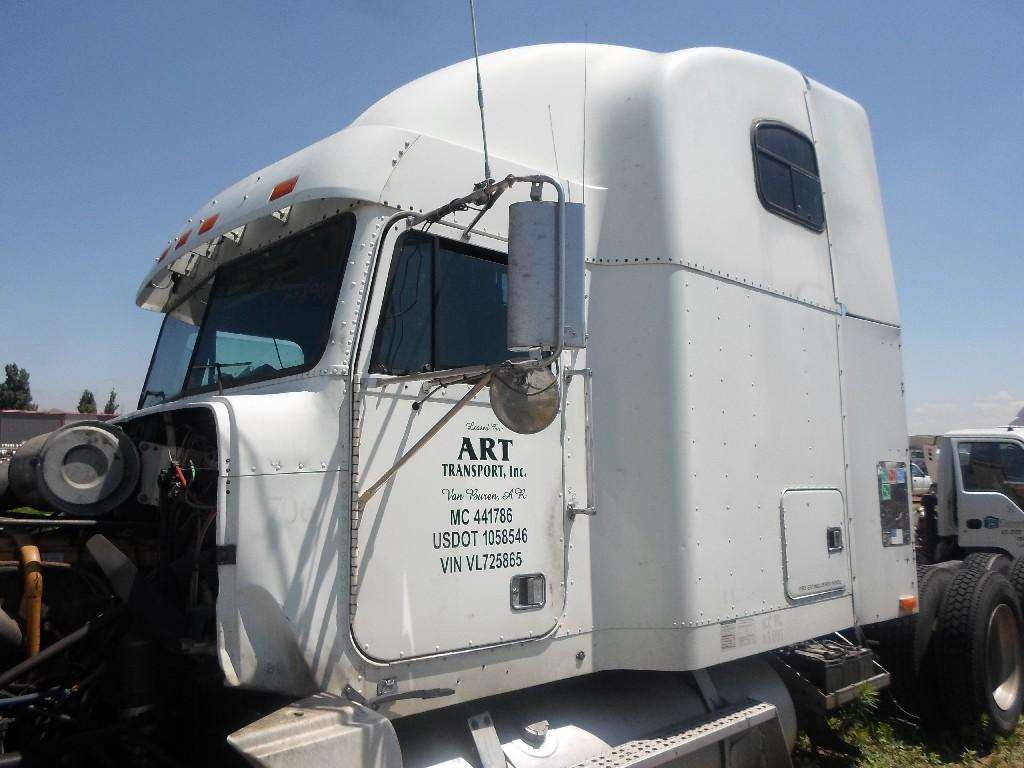 1997 Freightliner FLD120 Fairing