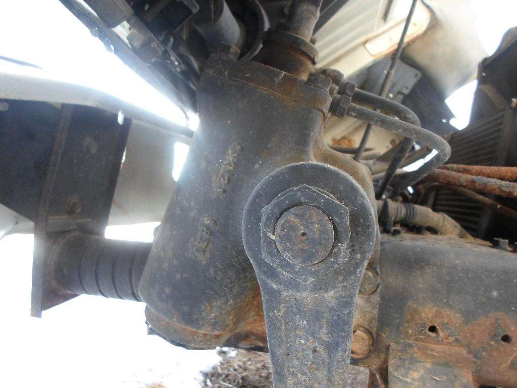 Nissan UD1200 / UD1400 Steering Gear / Rack for a 1997 Nissan/Ud 1400