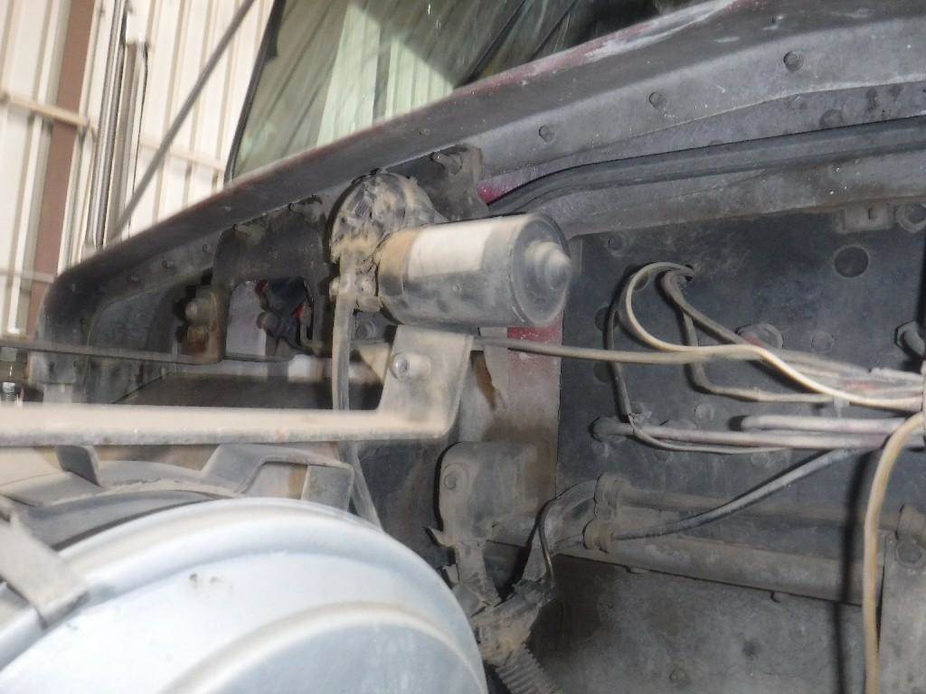 1988 Kenworth T600 / T800 Wiper Transmission for a Kenworth T800 For