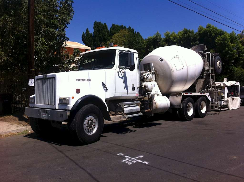 2000 Western Star Mixer / Ready Mix / Concrete Truck For