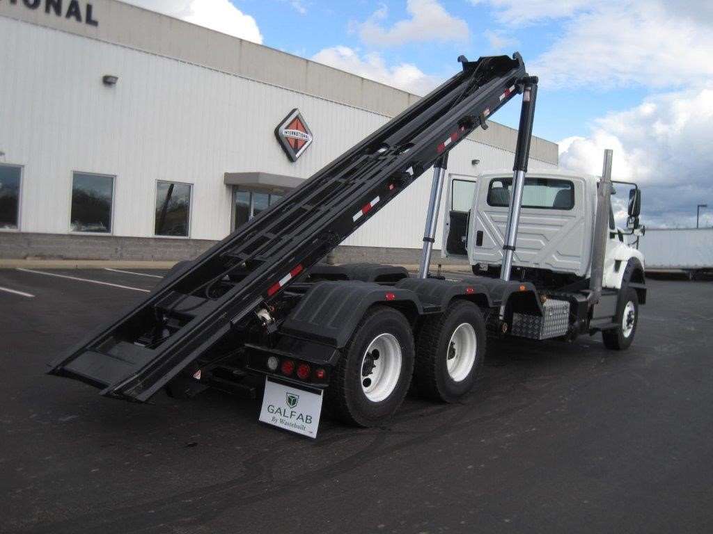 2017 International 7600 SBA RollOff Truck For Sale Eighty Four, PA