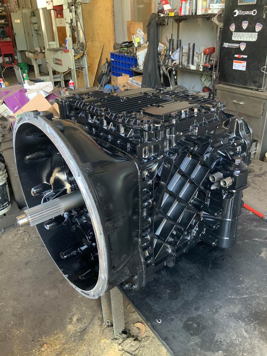 2010 Volvo ATO2612D Transmission for 20072010 VNL Trucks For Sale