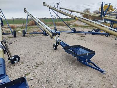 Harvest International T836