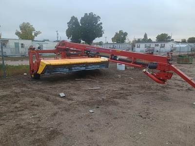 New Holland DISCBINE 313 PLUS Pull-Type Mower Conditioner/Windrower