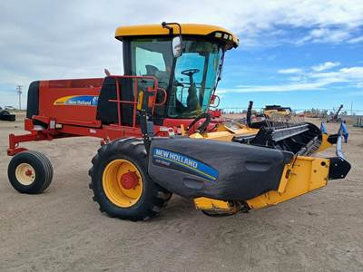 New Holland H8040 Self-Propelled Mower Conditioner/Windrower