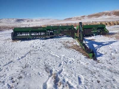 John Deere 450 Drill