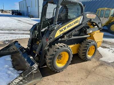 New Holland L225 Mini Skid Steer