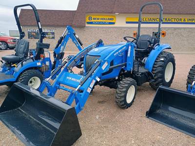 New Holland BOOMER 35 Tractor