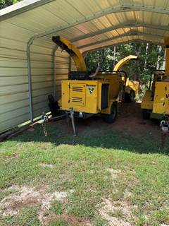 2017 Vermeer BC1000XL One Owner Towable Wood Chipper