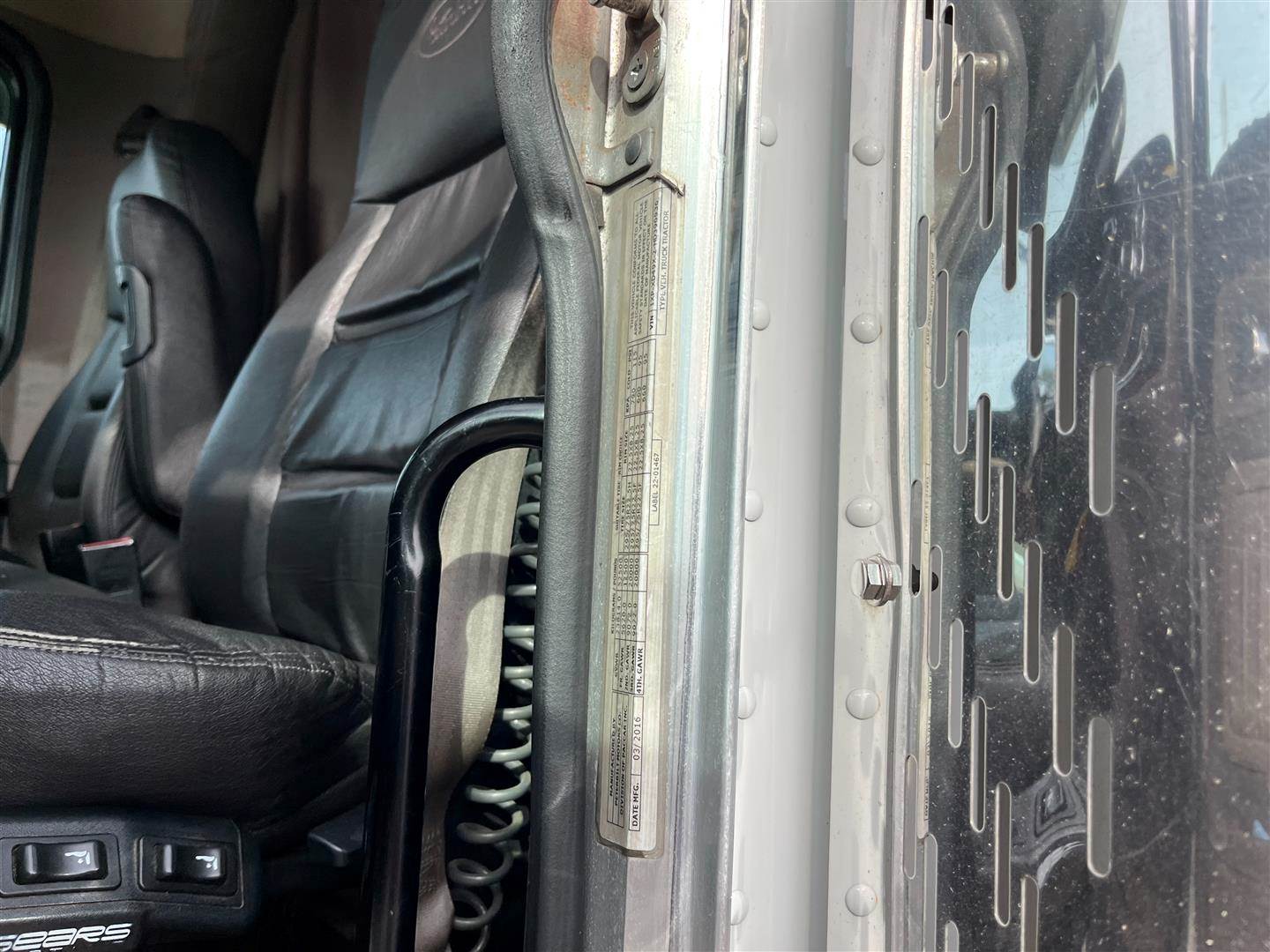 2017 Peterbilt 389 Sleeper Semi Truck For Sale Livingston, LA