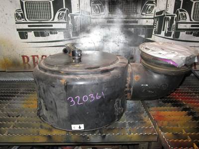 (GOOD USED) Ford Truck with Caterpillar 3208 Diesel Engine Air Cleaner Housing OEM P# P14-0559, KYX00-5684