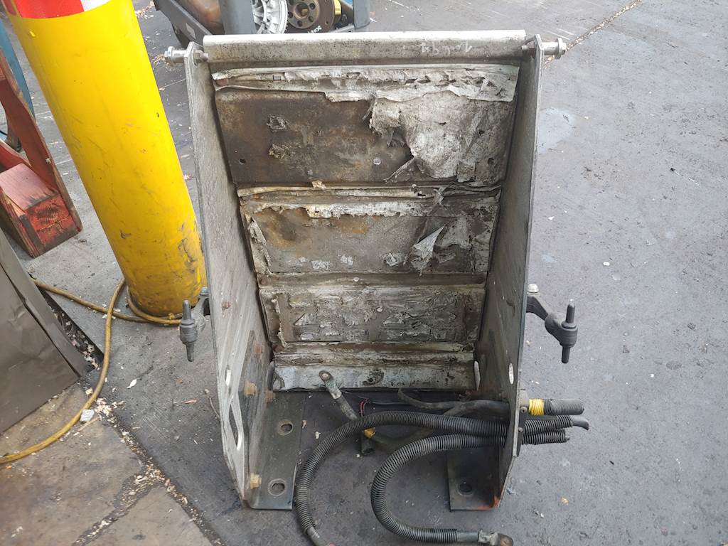 2006 International 9200i Battery Box For Sale Rockwood, TN SC097