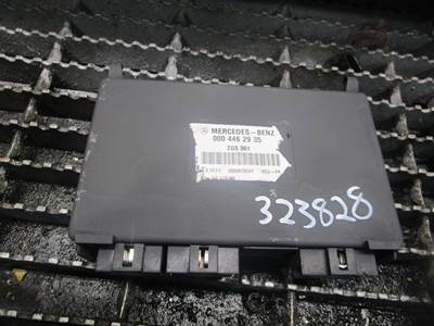 (GOOD USED) Mercedes-Benz OM906LA Chassis Control / Body Control Module Part# 0004462935
