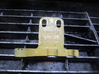 (GOOD USED) Caterpillar C7 Diesel Engine Mounting Bracket OEM-Part# 241-8046