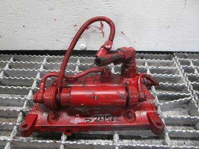 2014 2015 Cummins ISX15 Diesel Engine Fuel Transfer Pump Filter Bracket 3689229