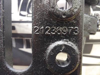 Volvo VNL Truck DPF Exhaust Mounting Bracket OEM Part 21236973