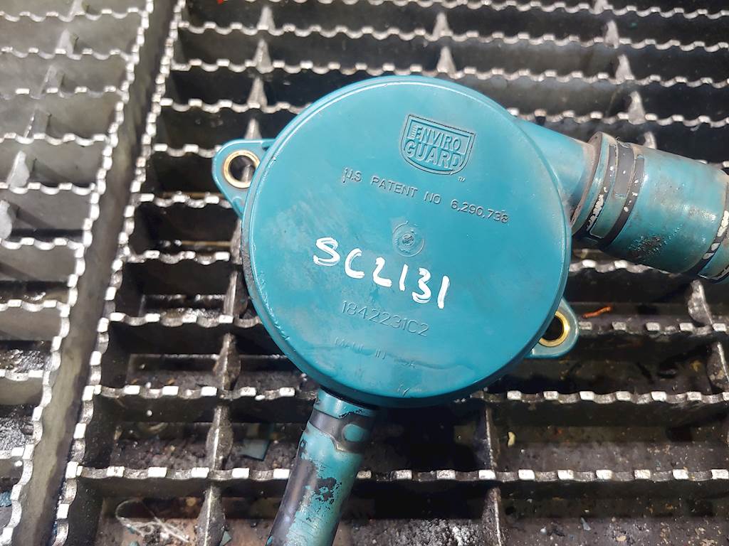 2005 International DT466E EGR Diesel Engine Crankcase Breather Part