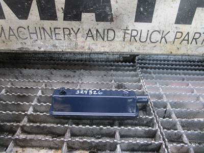 (GOOD USED) International T444E Breather OEM