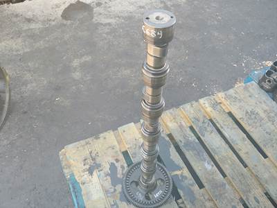 Caterpillar 3126 C7 Engine Camshaft and Gear OEM P# 137-6716