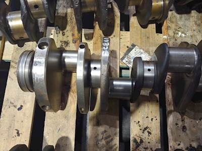 1994-1997 Ford Powerstroke 7.3l Diesel Engine Crankshaft Part# 1818200C2