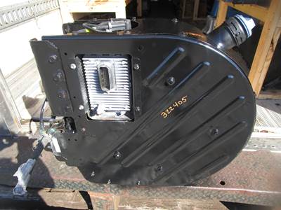 2010 Volvo VNL Diesel Exhaust Fluid (DEF) 70L Tank and Module Part# 21577507, 21839987