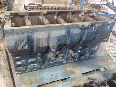 2000 International DT466E Engine Block / Cylinder Block for 1998 1999 2000 2001 2002 2003 International DT466E DT466E Trucks Busses