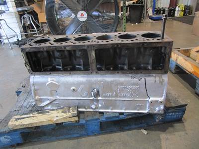 (GOOD USED) 1989 Mack RENAULT Engine Block P#MIDR060226